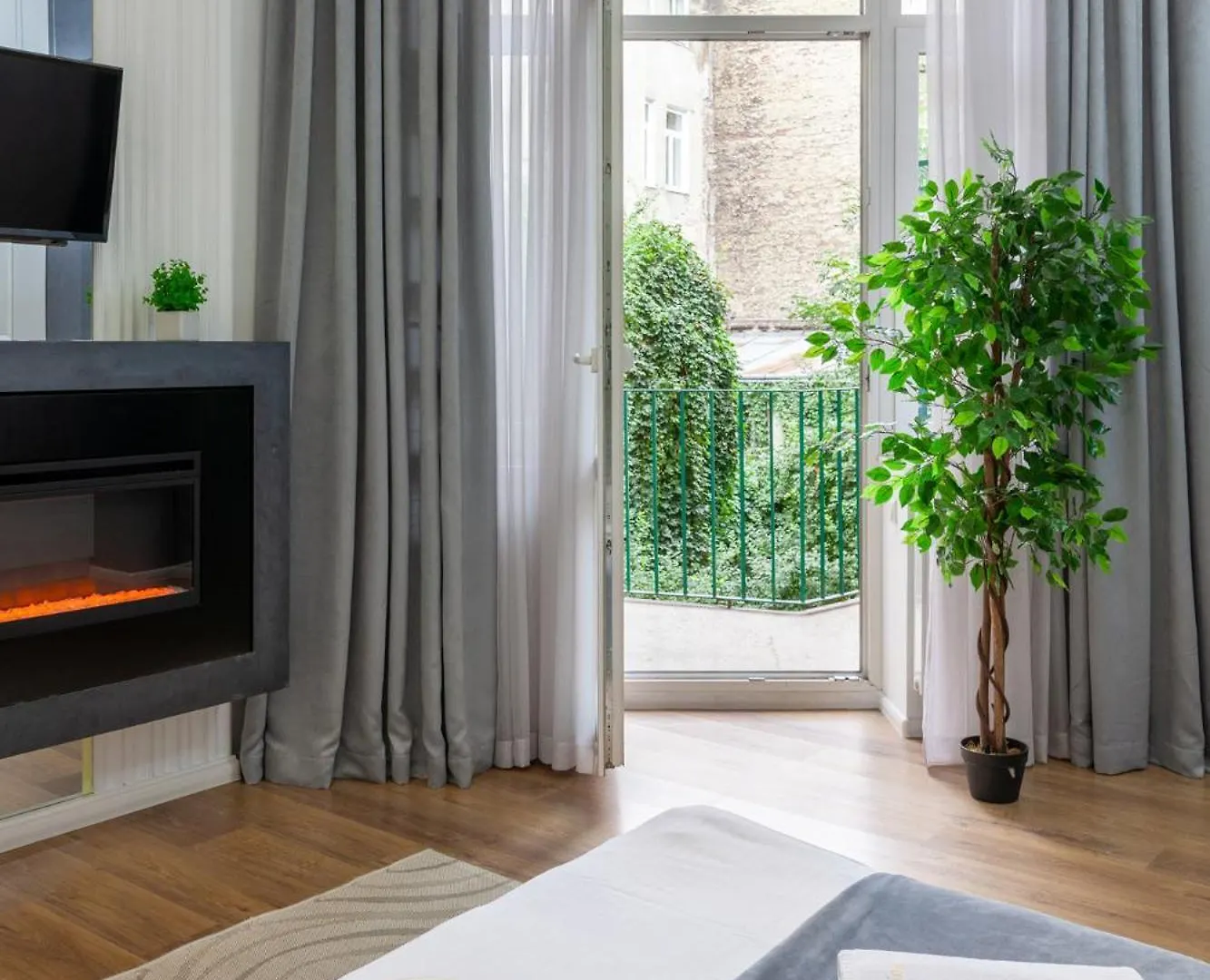 Royal Apartment On Franka 28 Lviv