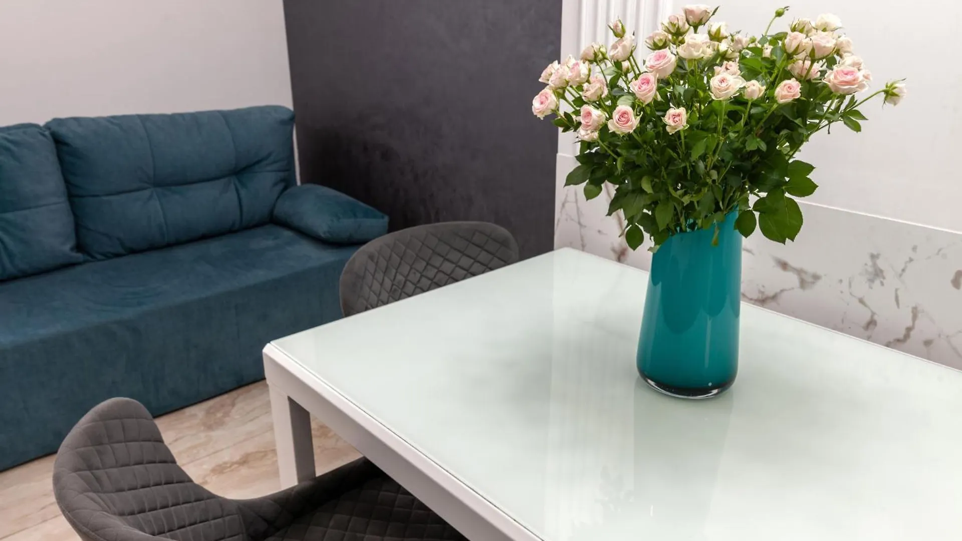 Royal Apartment On Franka 28 Lviv